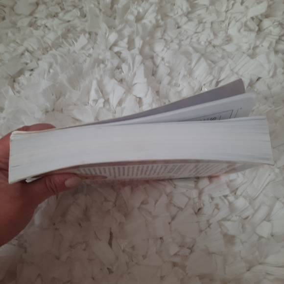 What to Expect When You're Expecting Fourth Edition Book - Picture 15 of 16